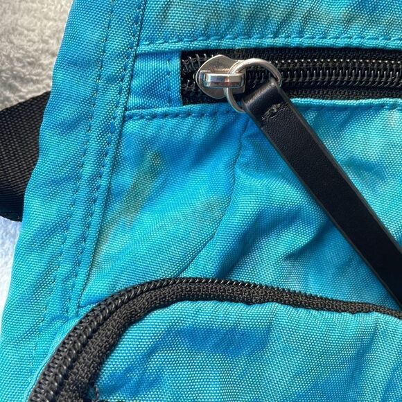 Calvin Klein blue Crossbody bag four different compartment pockets - Picture 5 of 14